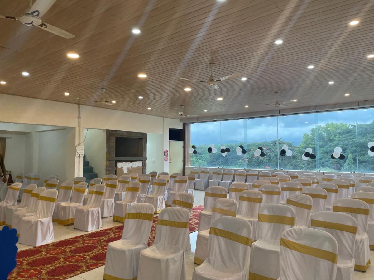 Dc Comforts Chikmagalur Bagian luar foto